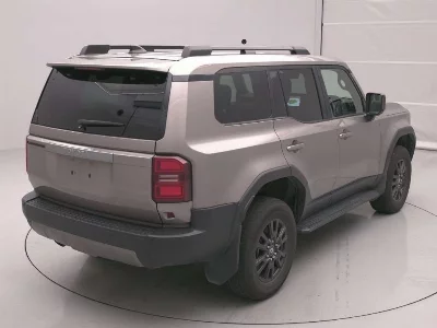 TOYOTA LAND CRUISER 250