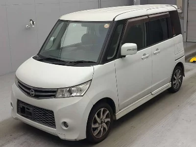 NISSAN ROOX