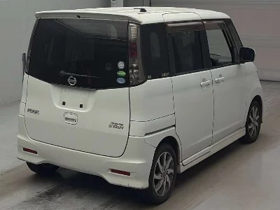 NISSAN ROOX