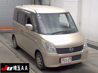 NISSAN ROOX