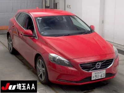 VOLVO V40