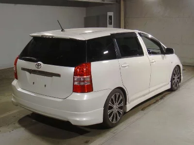 TOYOTA WISH