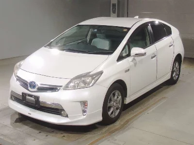 TOYOTA PRIUS PHV
