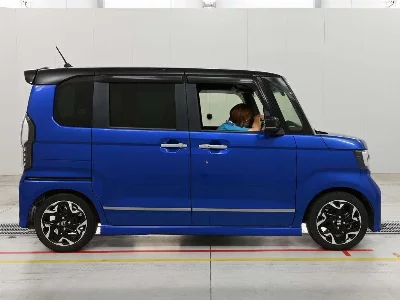 HONDA N BOX CUSTOM