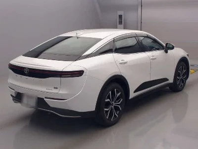 TOYOTA CROWN CROSSOVER