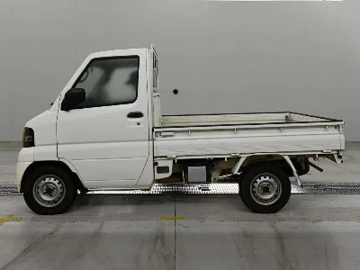 MITSUBISHI MINICAB TRUCK