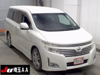 NISSAN ELGRAND