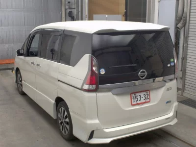 NISSAN SERENA