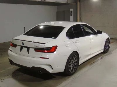 BMW 3 SERIES