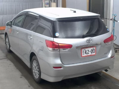 TOYOTA WISH