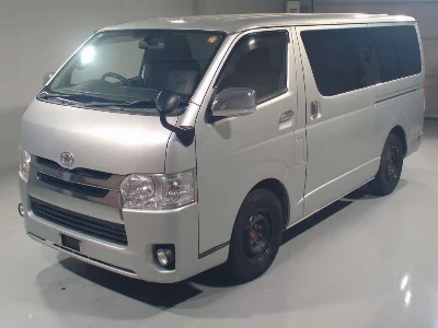 TOYOTA REGIUS VAN