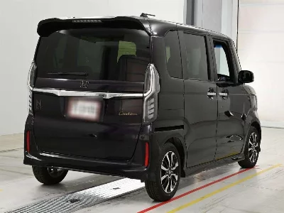 HONDA N BOX CUSTOM