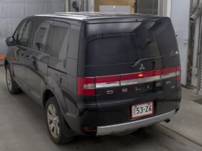MITSUBISHI DELICA D:5