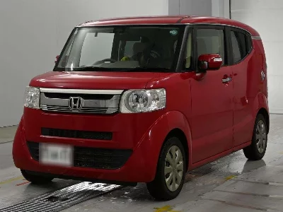 HONDA N-BOX SLASH