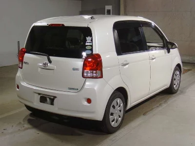 TOYOTA PORTE