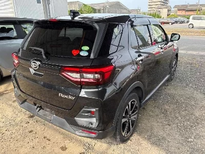 DAIHATSU ROCKY
