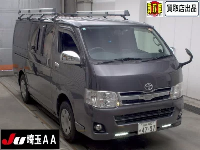 TOYOTA REGIUS VAN