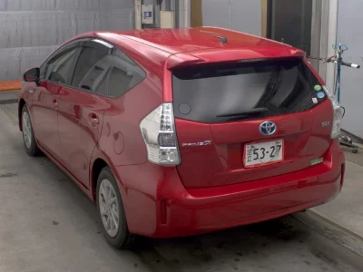 TOYOTA PRIUS ALPHA