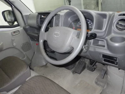 NISSAN NV100 CLIPPER