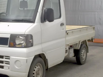 NISSAN CLIPPER TRUCK