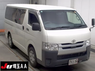 TOYOTA HIACE VAN
