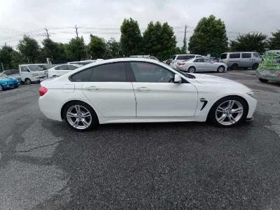 BMW 4 SERIES