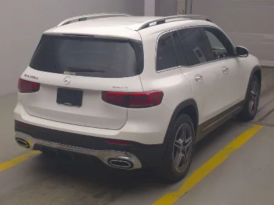 MERCEDES BENZ GLB