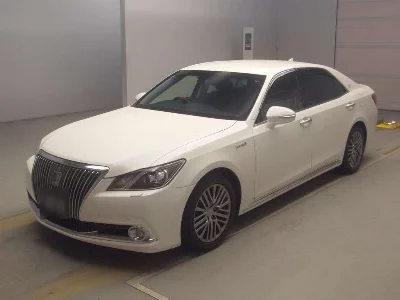 TOYOTA CROWN MAJESTA
