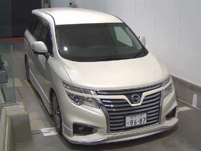 NISSAN ELGRAND