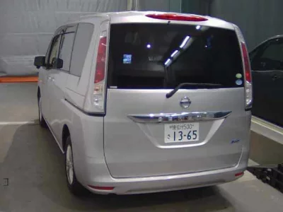 NISSAN SERENA