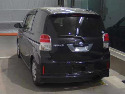 TOYOTA SPADE