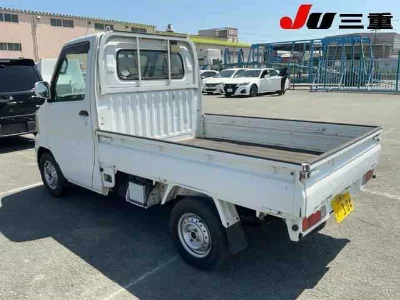 NISSAN CLIPPER