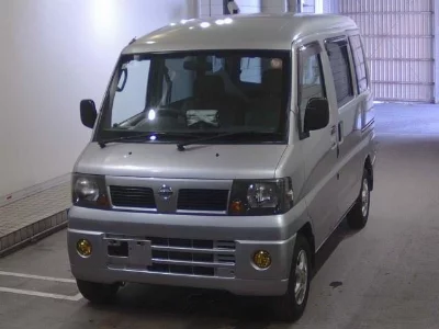 NISSAN CLIPPER VAN