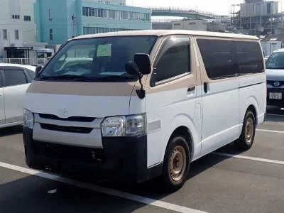 TOYOTA HIACE VAN