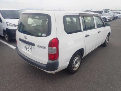 TOYOTA SUCCEED VAN