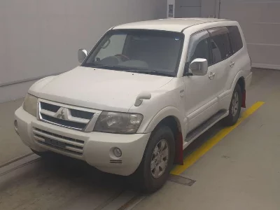 MITSUBISHI PAJERO