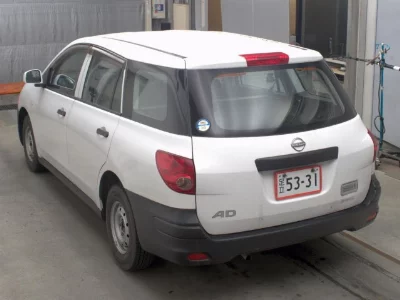 NISSAN AD VAN