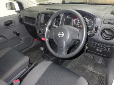 NISSAN AD VAN