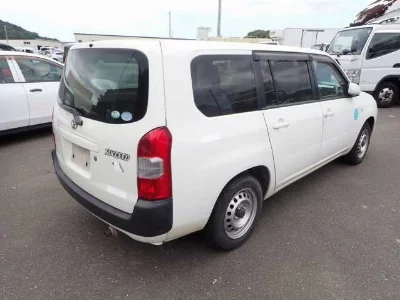 TOYOTA SUCCEED VAN