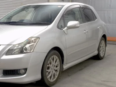 TOYOTA BLADE