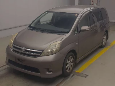 TOYOTA ISIS
