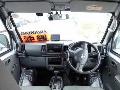 MITSUBISHI MINICAB