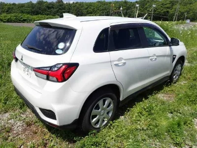 MITSUBISHI RVR