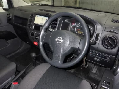 NISSAN AD VAN