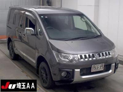 MITSUBISHI DELICA D:5
