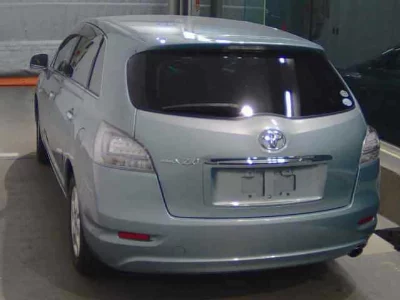 TOYOTA MARK X ZIO