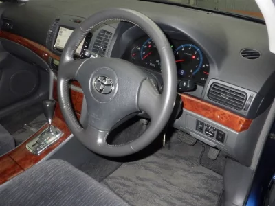 TOYOTA PREMIO
