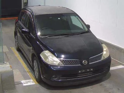 NISSAN TIIDA