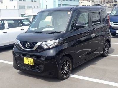 NISSAN ROOX