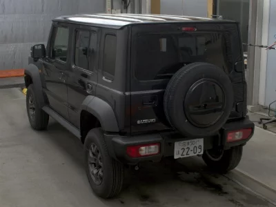 SUZUKI JIMNY NOMADE